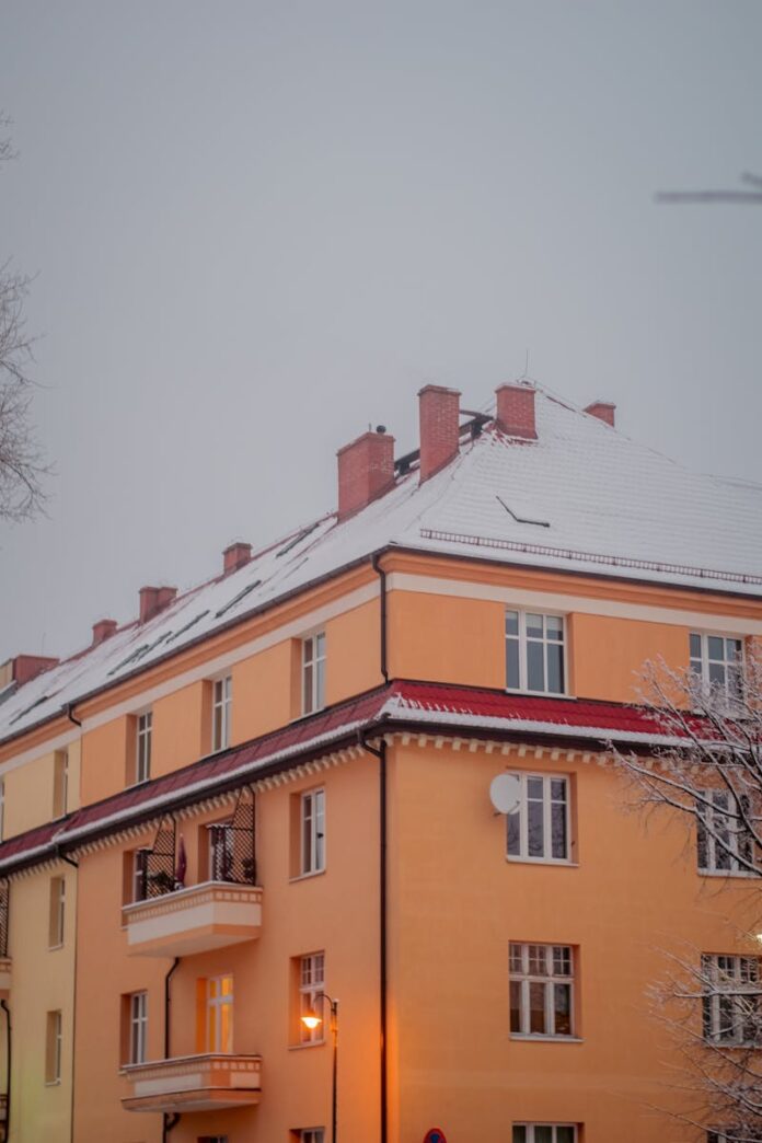 Jakie materiały wybrać do aranżacji przestrzeni domowej?